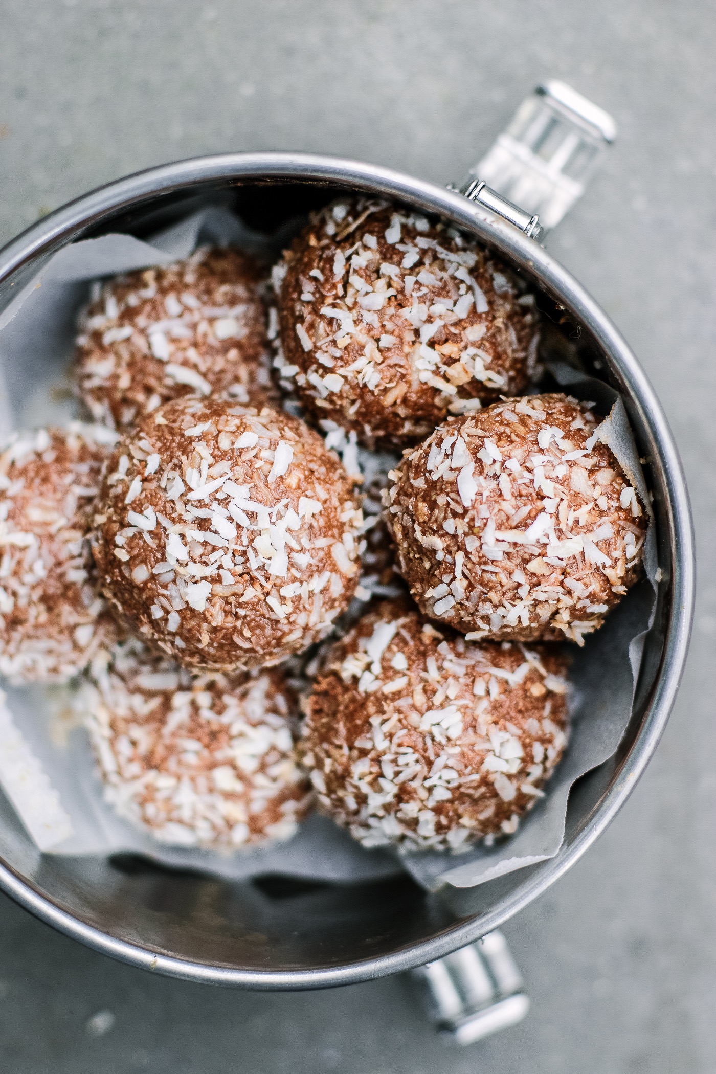 nut-free-chocolate-coconut-energy-balls-the-little-green-spoon